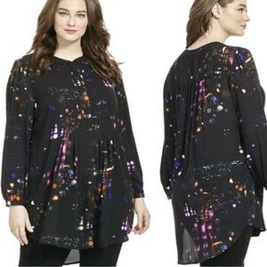 Melissa McCarthy x Seven7 Jeans Black Blouse with Vibrant Pattern